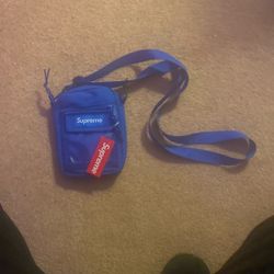 Supreme shoulder bag 