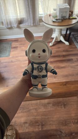 Astronaut Bunny Trinket 