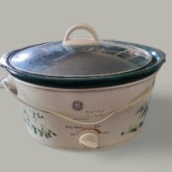 Vintage G.E. Slow Cooker 6 Qt.