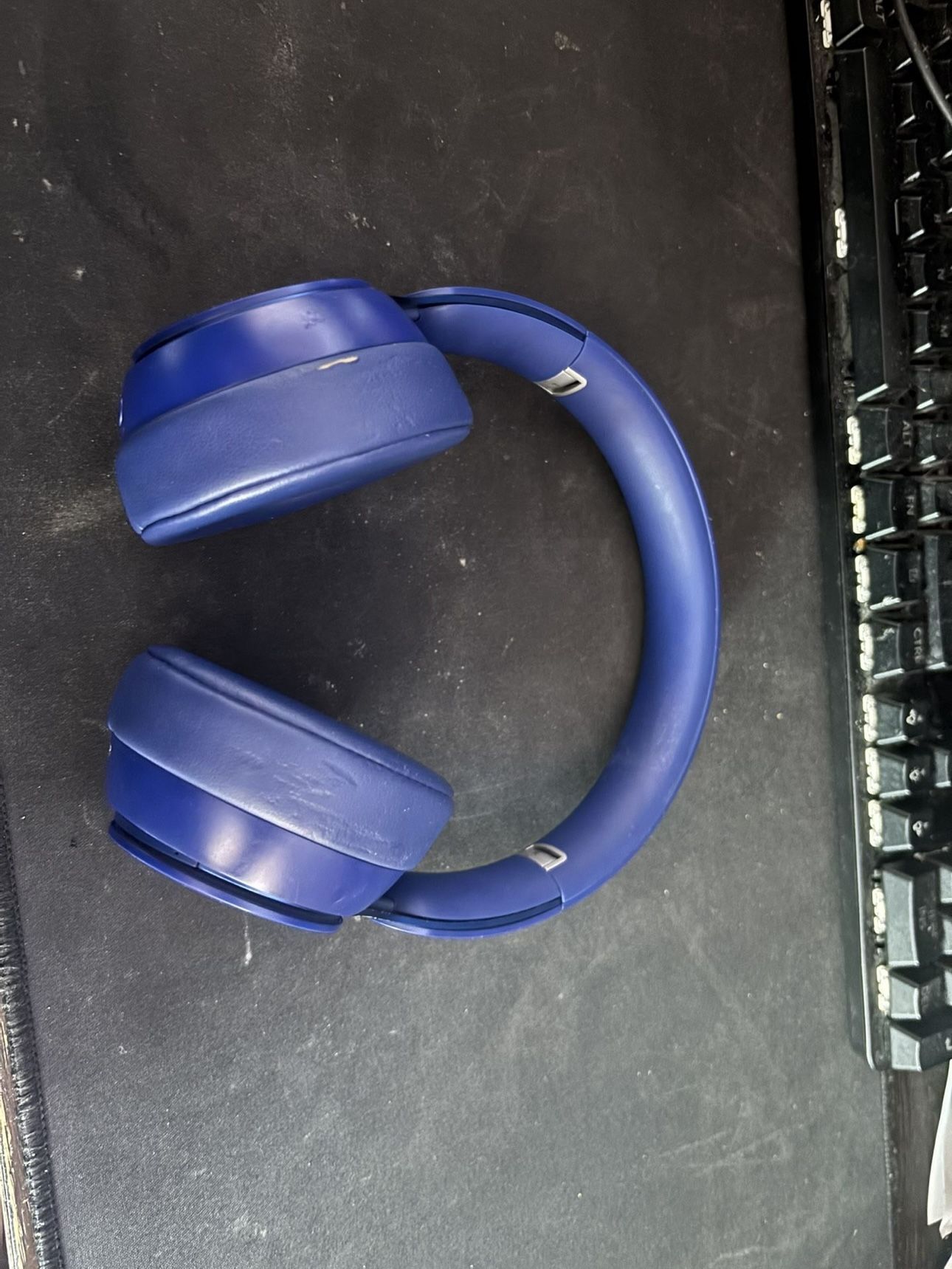 Blue Beats Solo Pro