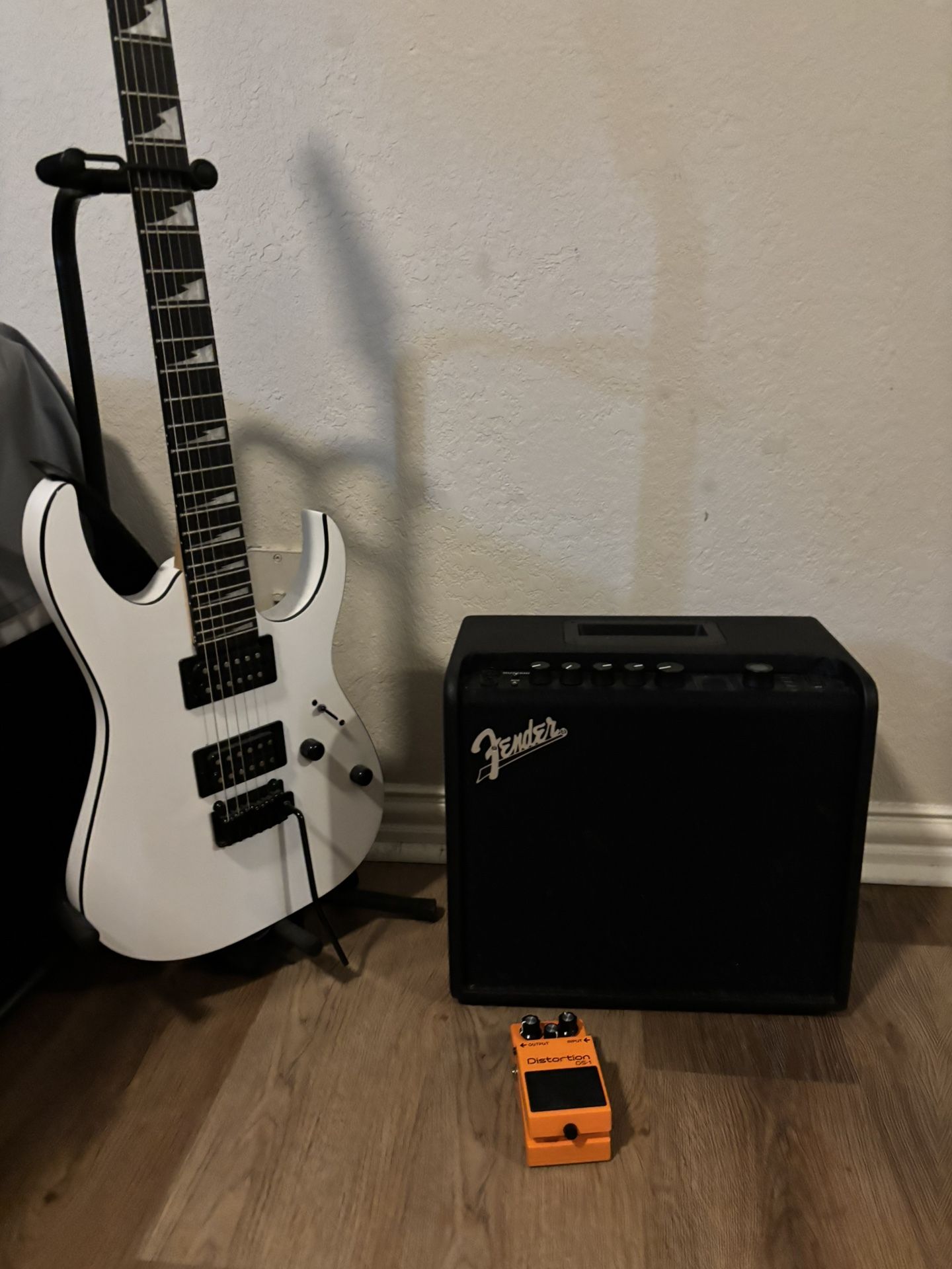 Guitar Amp And Pedal Package