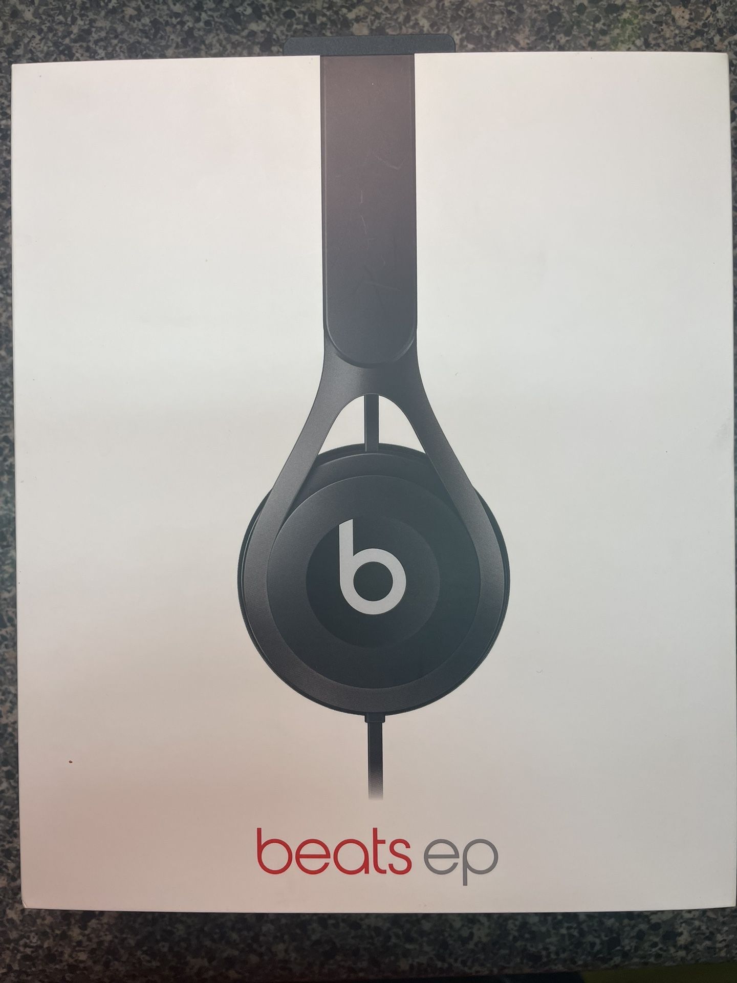Beats headphones for sale in alamo tx offerup