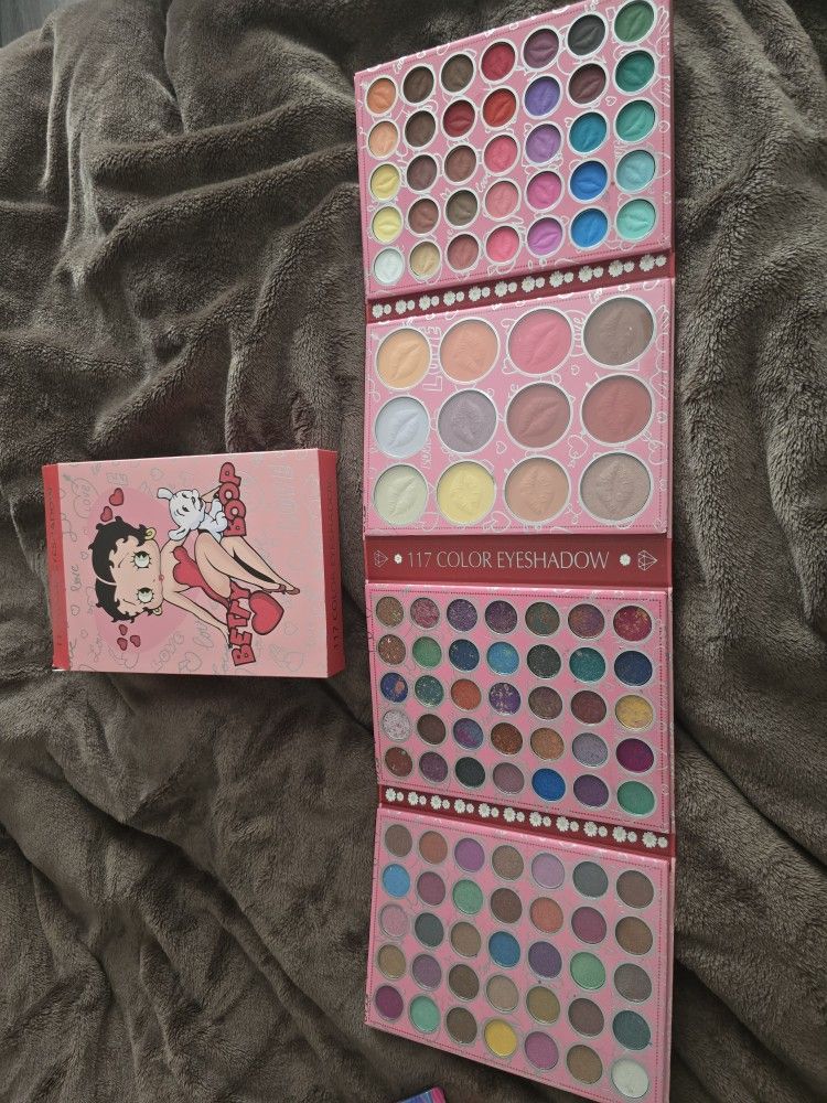 Betty Boo Brand New Eyeshadow