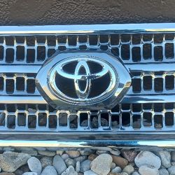 PARRILLA PARA TOYOTA TACOMA 