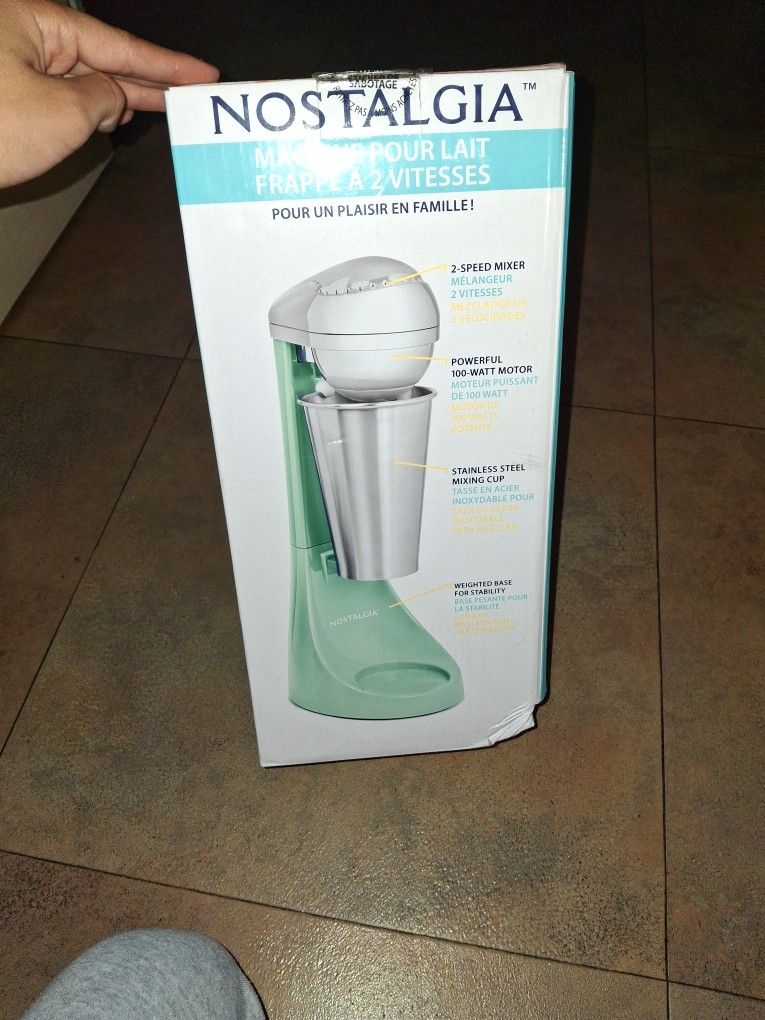 Nostalgia MilkShake Maker