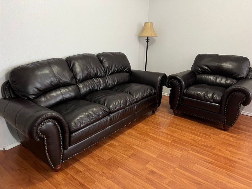 2 Leather Couches