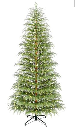 9' Pre-Lit Green Cypress Artificial Christmas Tree with 600 Warm White Twinkle LED Lights, by My Texas House