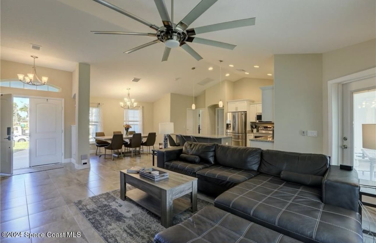 Large Sectional Couch Sofas & Couches