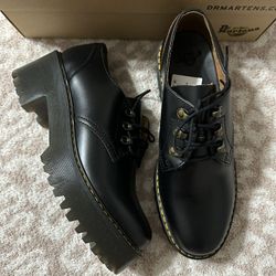 Doc Marten Leona Shoes Size 10 Brand New $75 **READ DESCRIPTION**