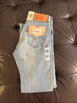 NEW LEVIS jeans 501