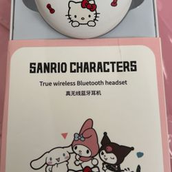 Hello Kitty Earbuds
