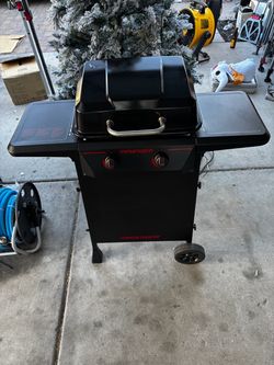 2-Burner Propane Gas Grill in Black