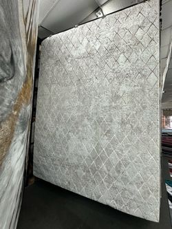 Large Gray Diamond Pattern Area Rug