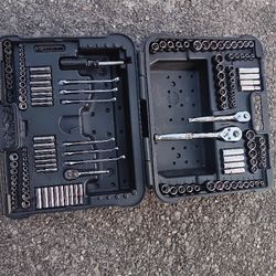Craftsman Made in USA Metric & SEA Mechanic Tool Set (with Snap-on 1/4 3/8 1/2 in Ratchets) Vgood Condition. For Pick Up Fremont. No Low Ball/Trades 