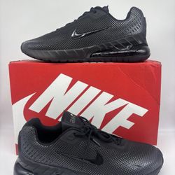 Nike Air Max Phoenix  / Multiple Sizes 
