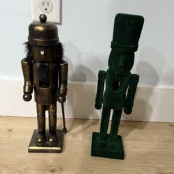 Nutcrackers 