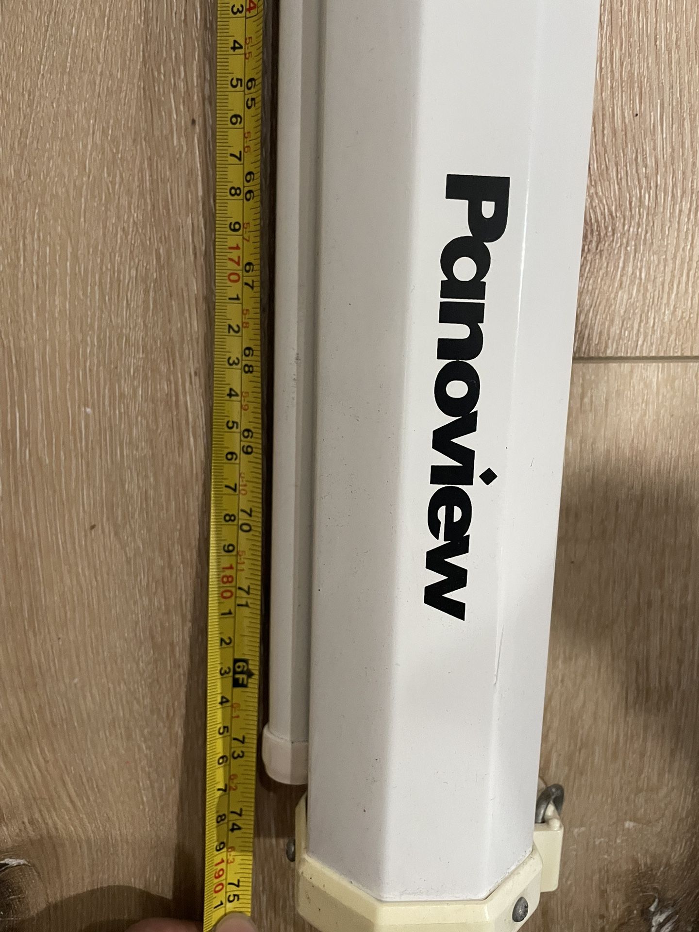 Optoma Panoview Projector Screen - 70”