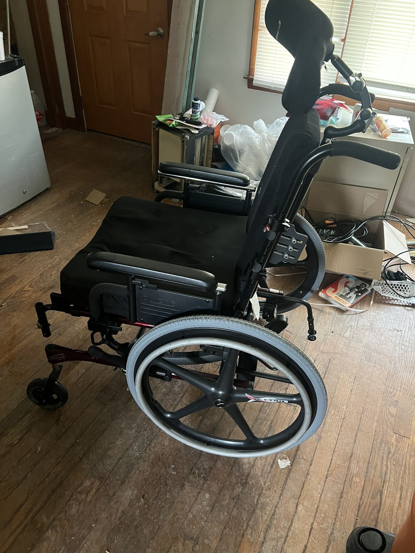 Sunrise Quickie IRIS SE Wheelchair