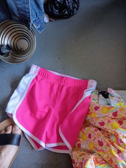 Girls c o u r t shorts size 6