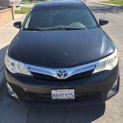 2014 Toyota Camry XLE  Hybrid 