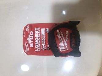 Milwaukee tape measure