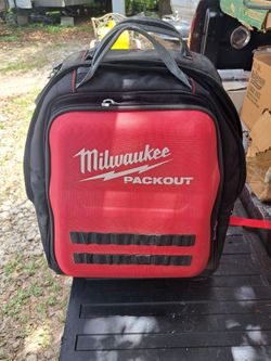 Milwaukee pack out backpack