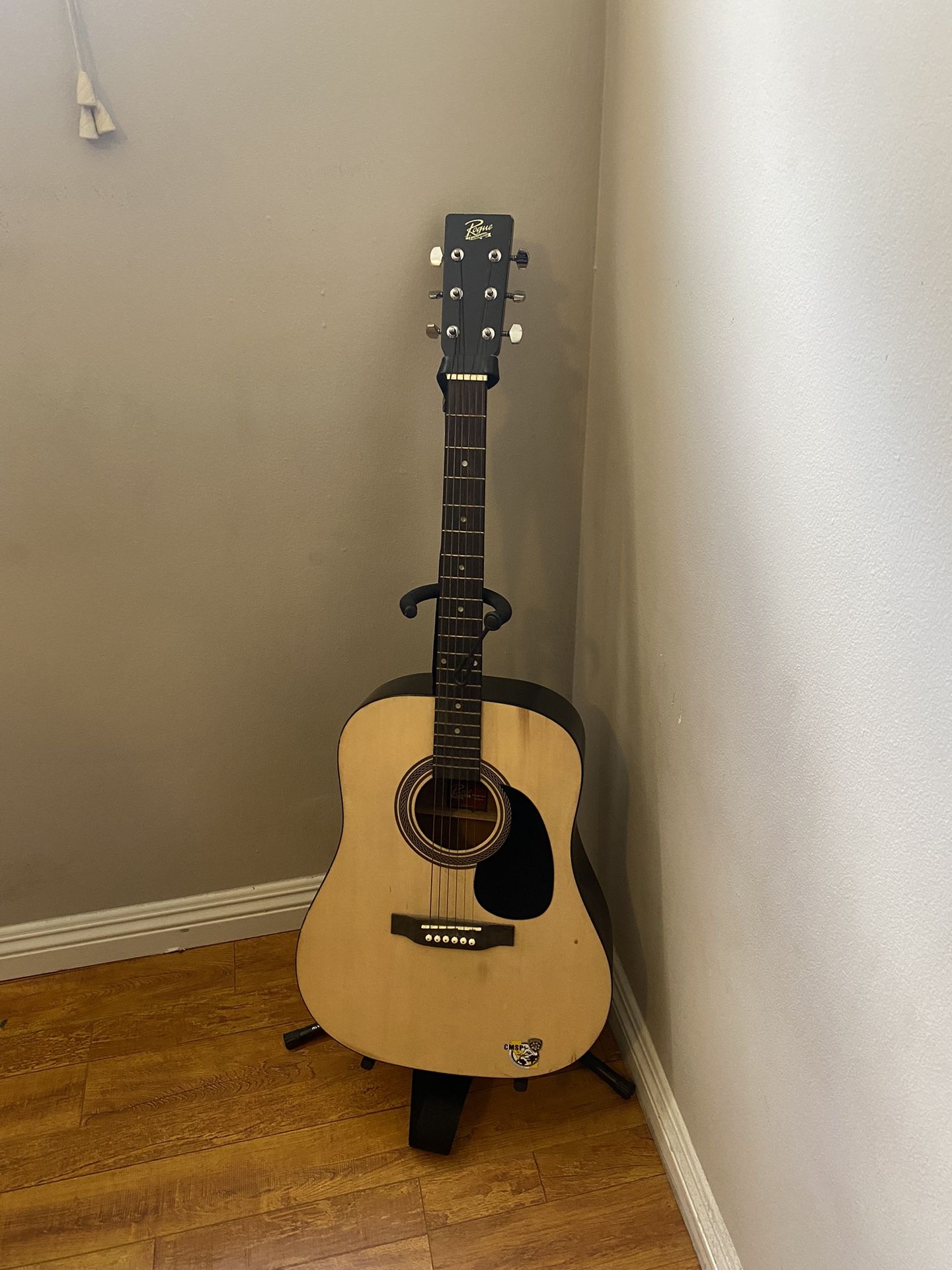 Rogue Acoustic Guitar Adults