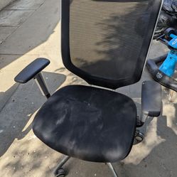 Desk chair
