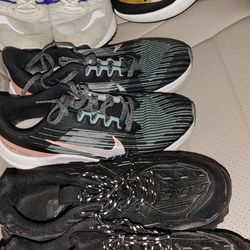 4 Pairs Shoes
