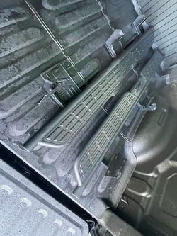 RAM 1500 QUADCAB side steps