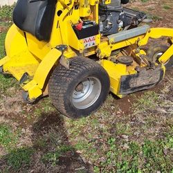 Hustler Stand On Mower 52" Deck Cutting