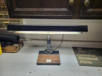 18" FLOURESCENT SHOP LIGHT FIXTURE