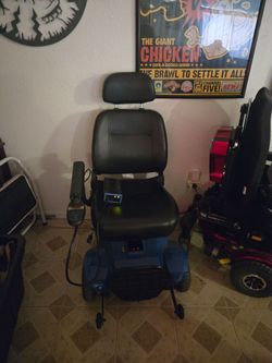 Mobility scooter