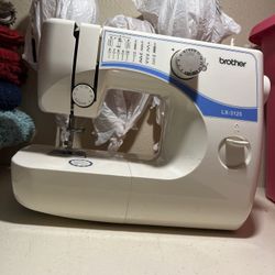 Selling This Sewing Machine In Good Condition Have Never Used Harley Has Everything