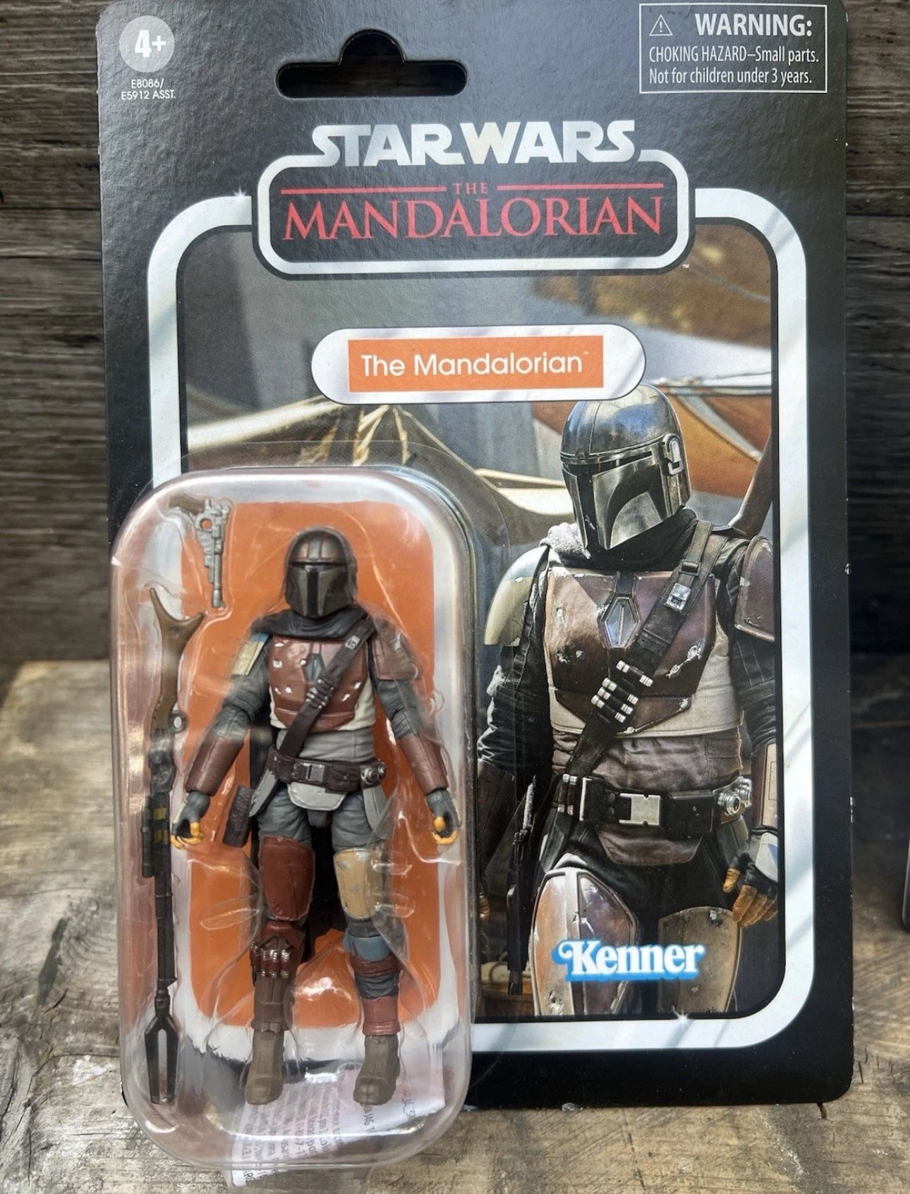 Hasbro Star Wars The Vintage Collection: The Mandalorian - The Mandalorian 3.75"