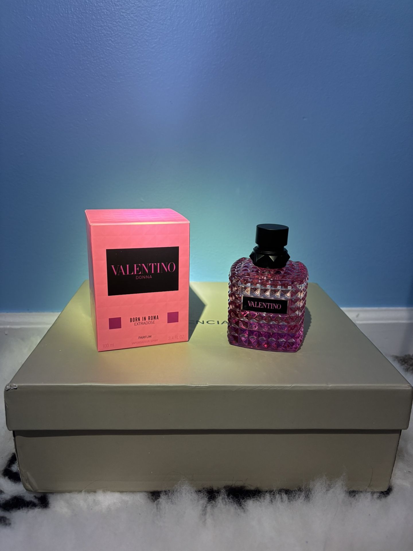 Valentino Donna Born In Roma Extradose