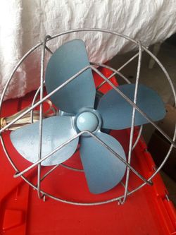 Vintage 8inch fan runs great see our other items on my sight