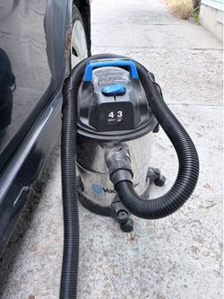 Vacmaster 4-Gallon 3 Peak HP Stainless Steel Wet/Dry Vacuum (Model VOA407S).
