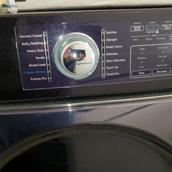 Kenmore ELITE WASHER/DRYER SET WITH PEDESTAL 