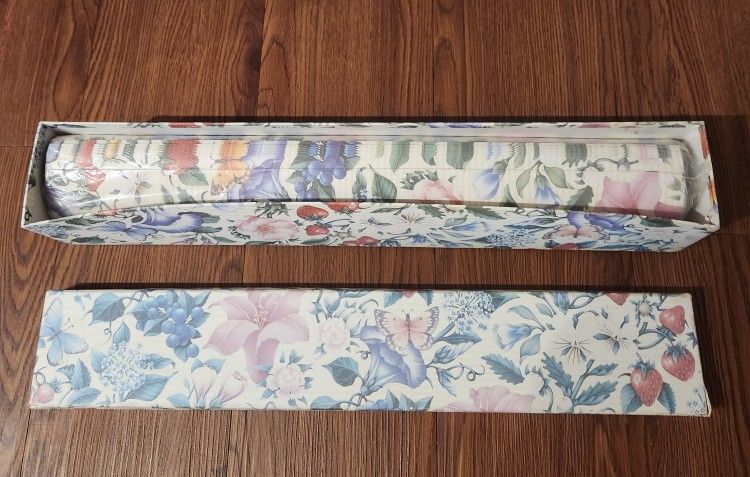 Scarbough &Co.  Summer Hill Scented Drawer Lining Paper 
