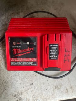 Milwaukee battery charger