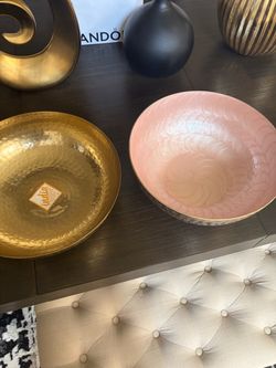 Gold decorative bowls