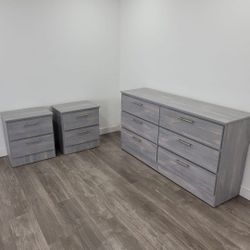 DRESSER AND NIGHTSTANDS _ CÓMODA Y MESITAS DE NOCHE