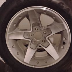 5 Lug Chevy Stocks With Tires $600 OBO