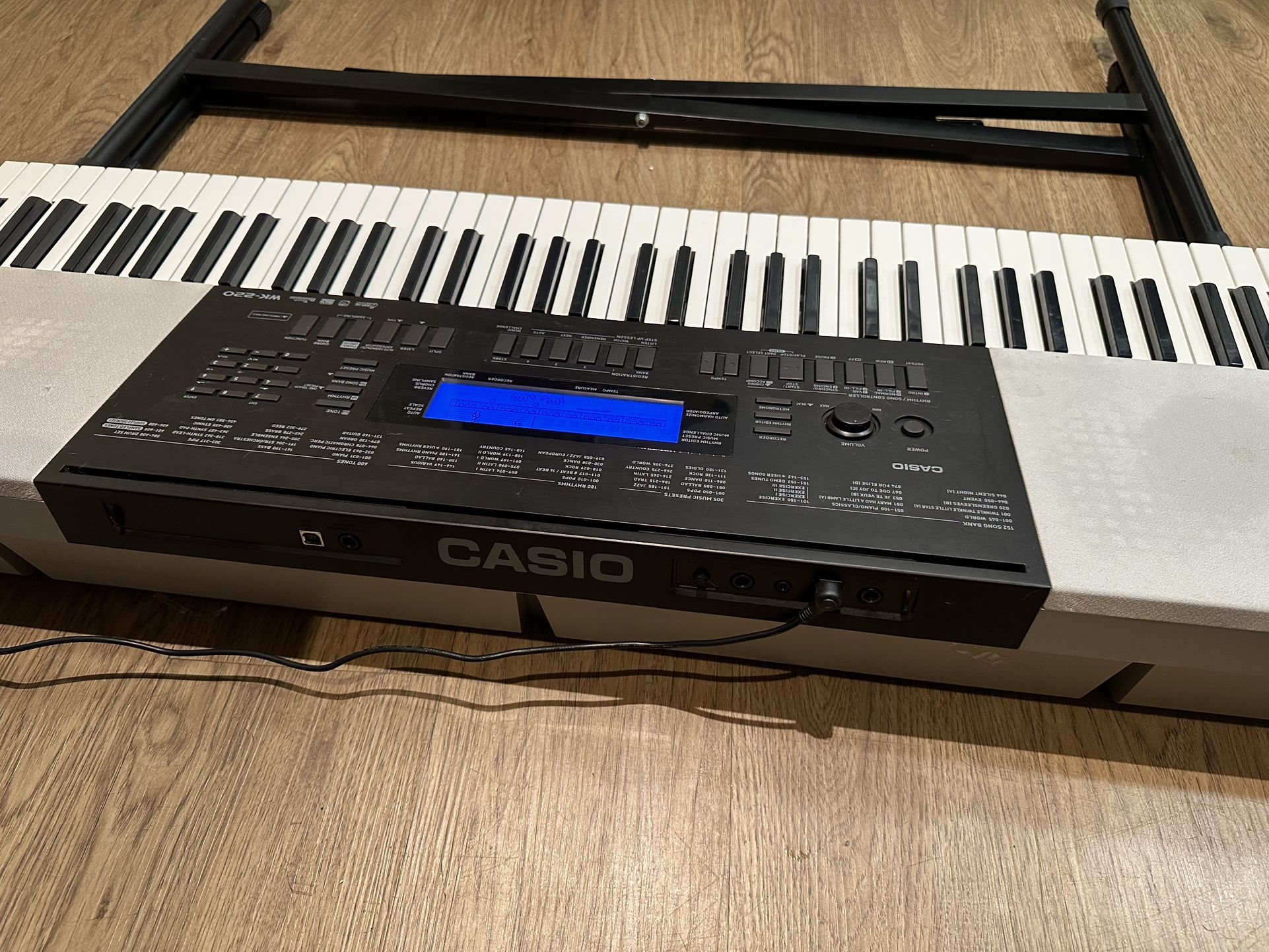 Casio keyboard wk-220