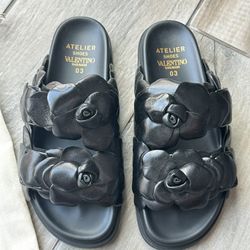 VALENTINO GARAVANI Atelier Rose Leather Slide Sandals 