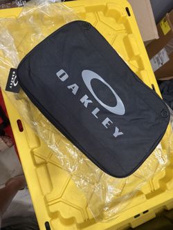Oakley Goggle Case