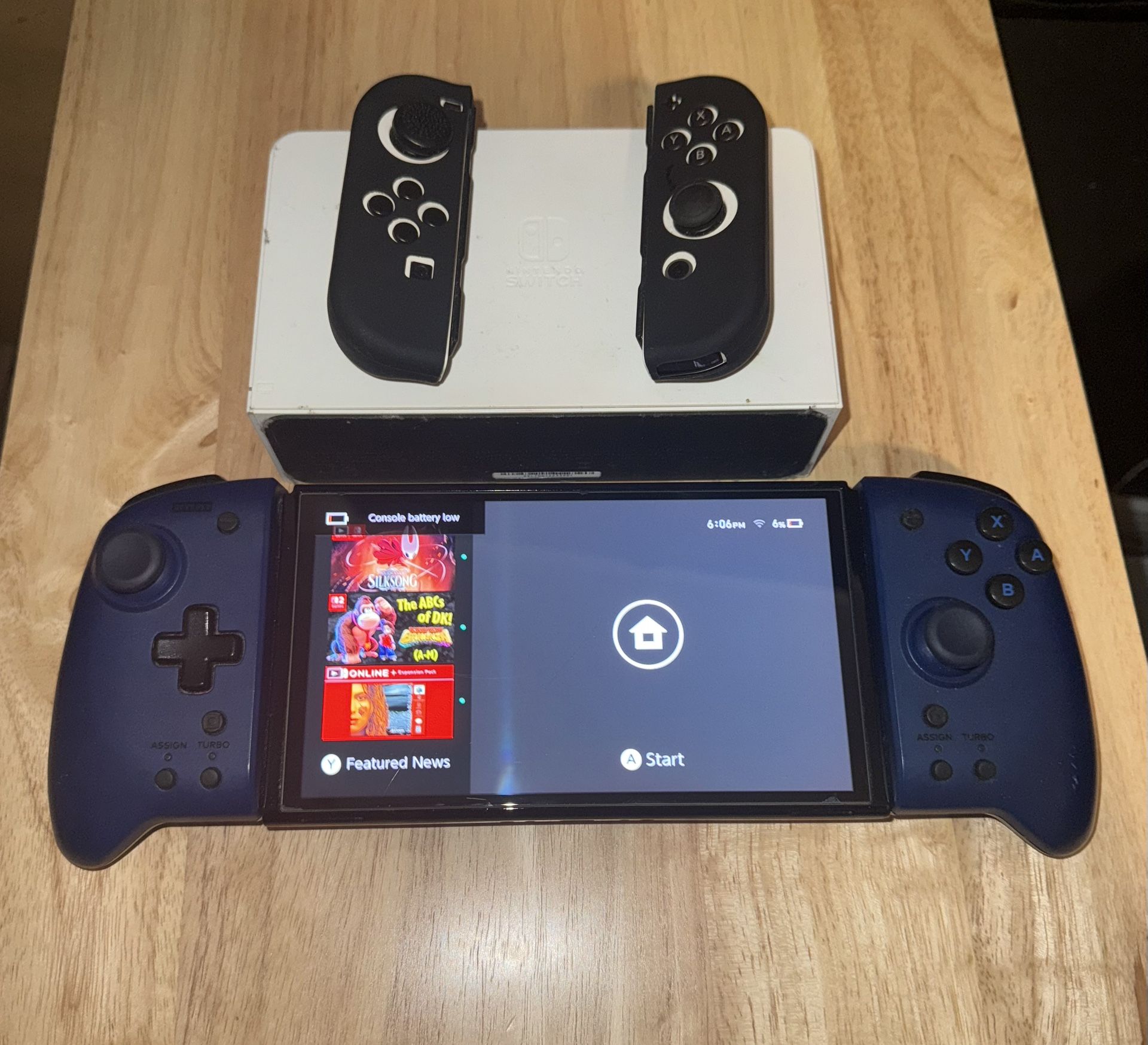 Nintendo Switch OLED w/Dock
