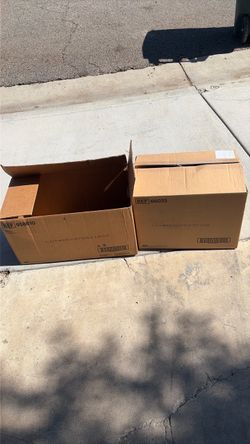 Moving or storage boxes