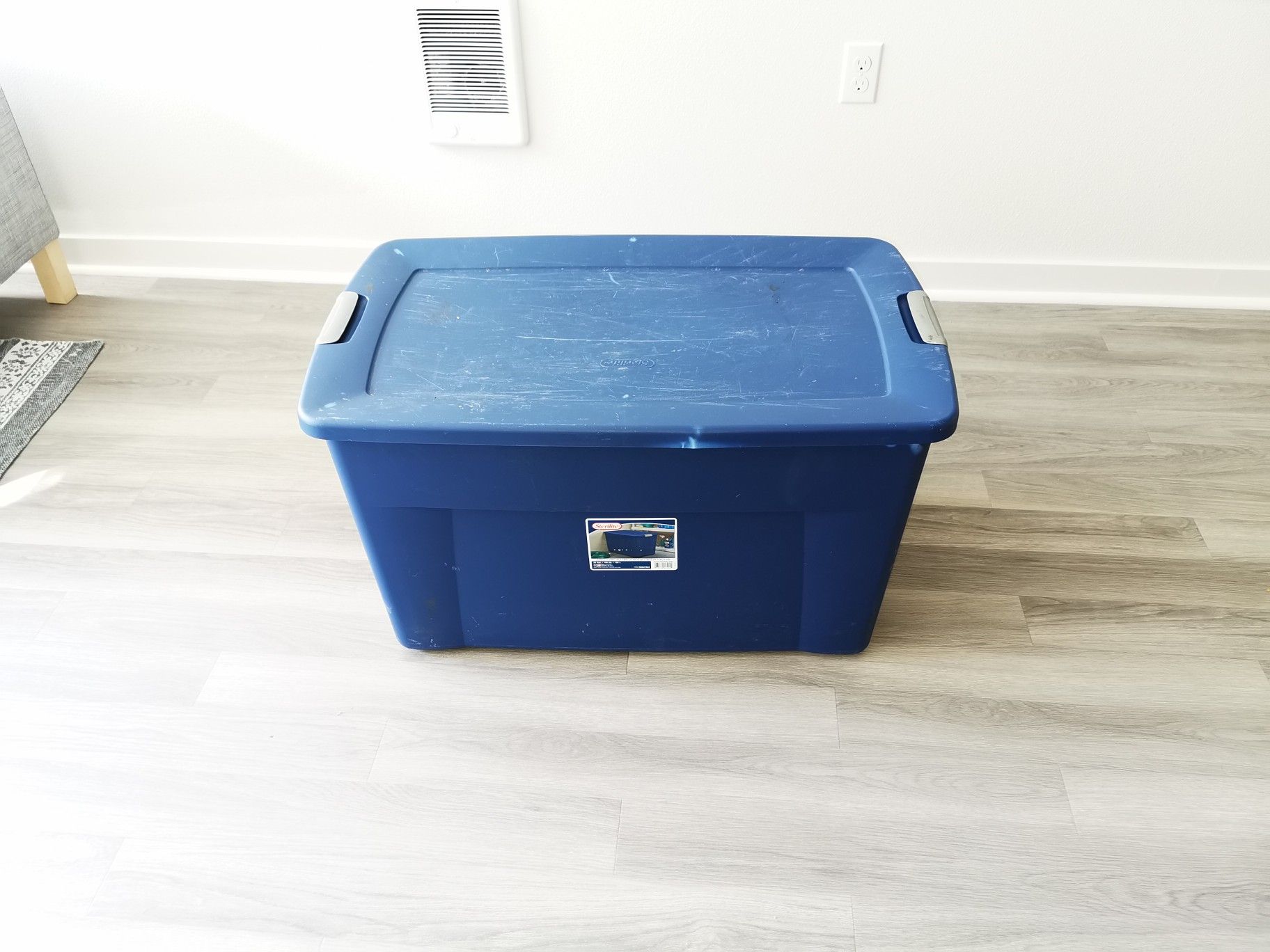 Moving or storage container, 35 Gallon
